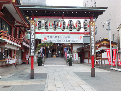 婚活縁起担ぎ、浅草名所七福神「鷲神社」幸福長寿・福徳智慧の神様、寿老人様がお祀りされています。