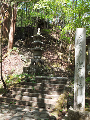 大人 婚活 日光デート 神社仏閣　滝尾神社　ハイキング